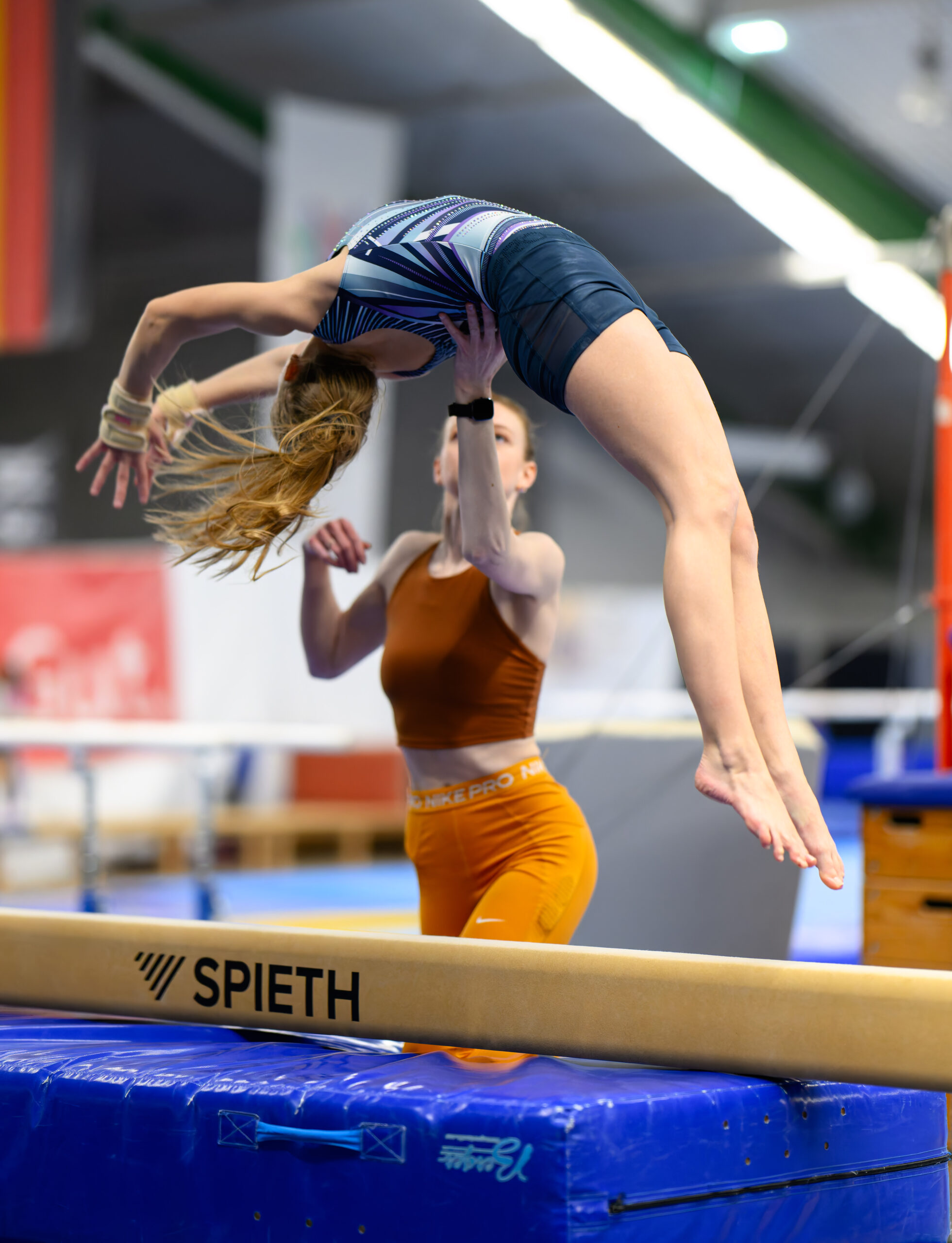 Online Videoanalyse im Gerätturnen